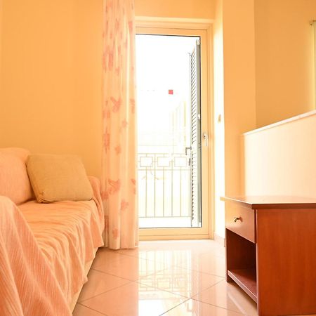Liocharis Villas ลูร์ดฮาตา ภายนอก รูปภาพ