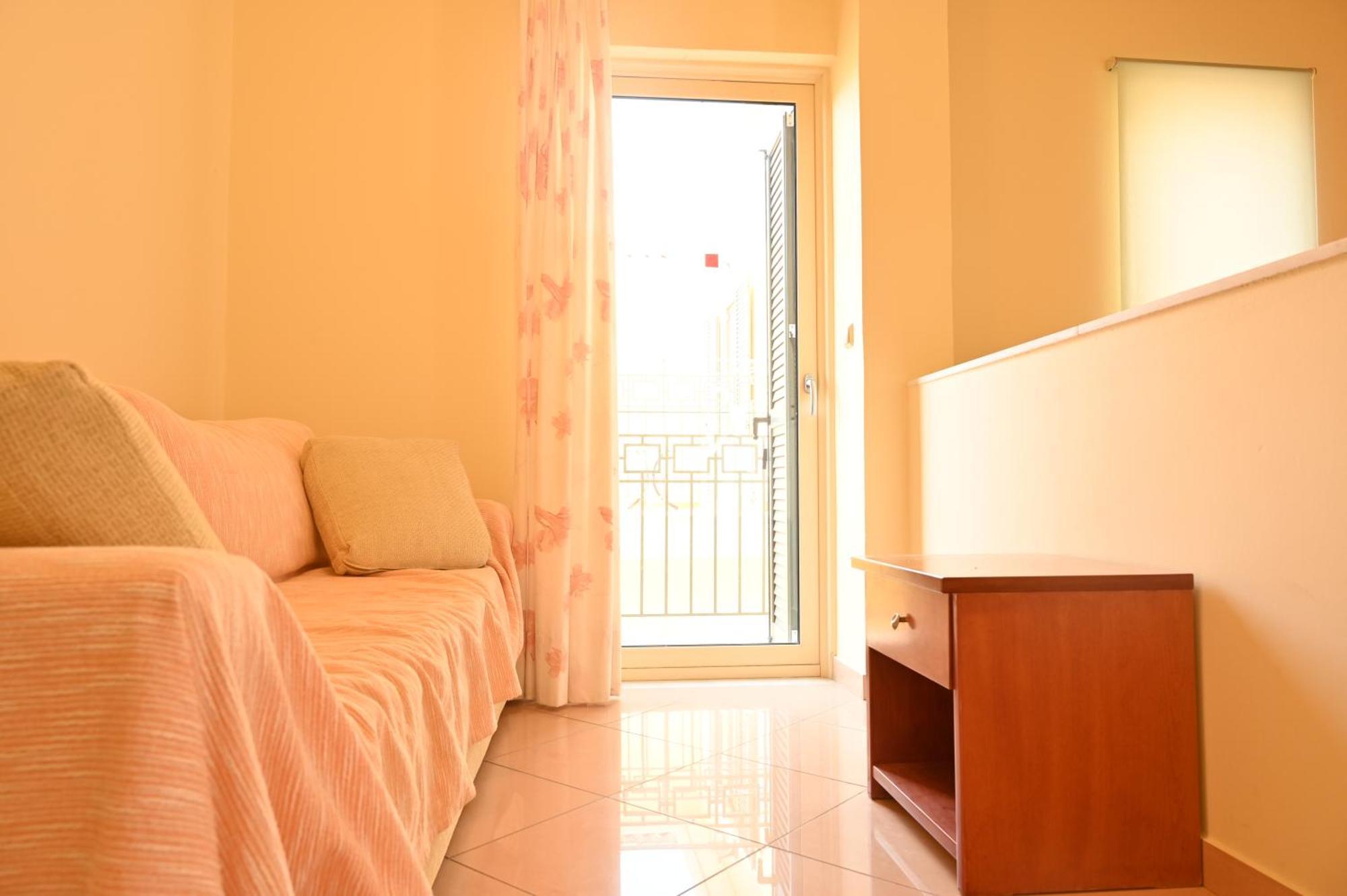 Liocharis Villas ลูร์ดฮาตา ภายนอก รูปภาพ