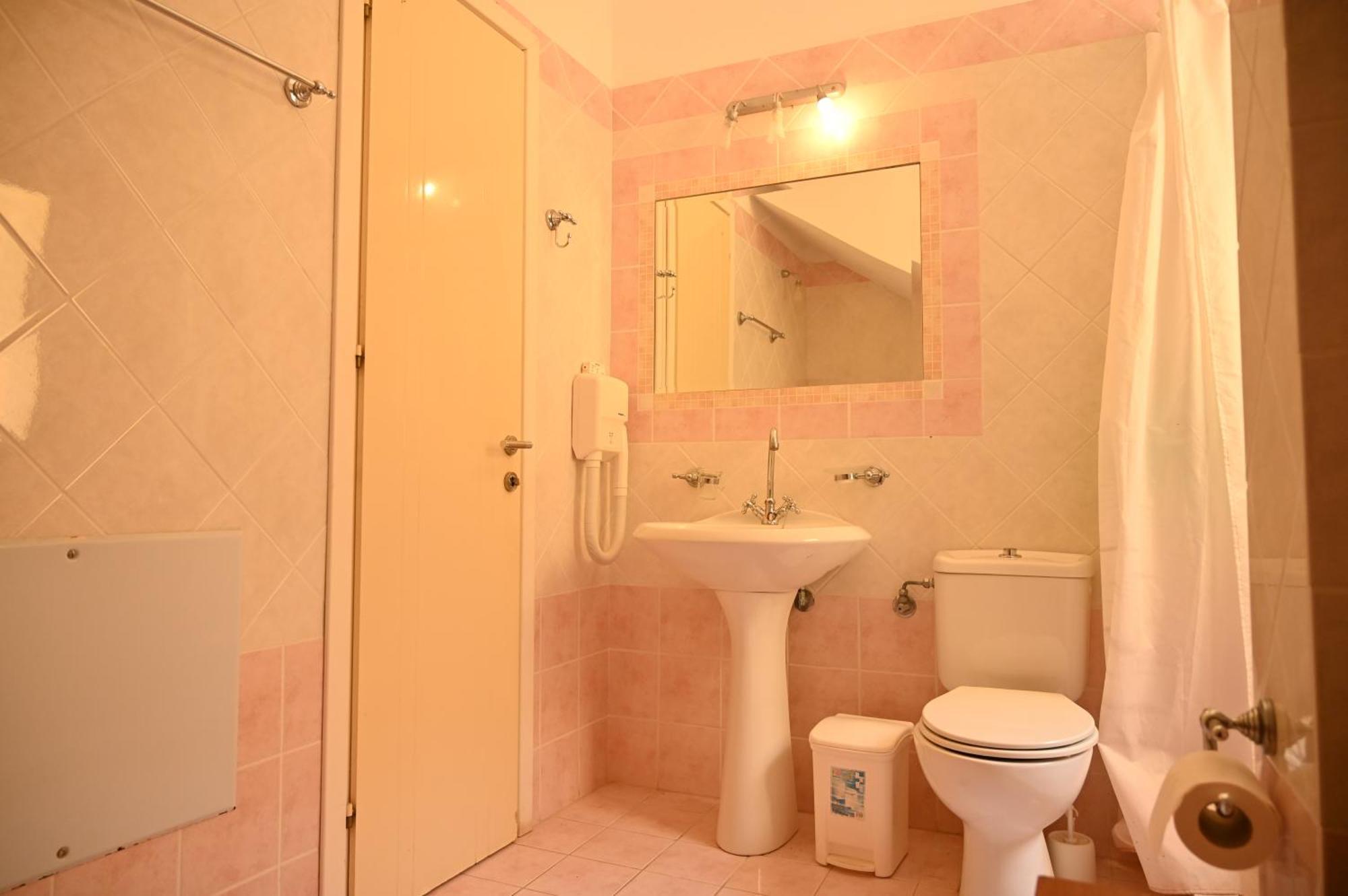 Liocharis Villas ลูร์ดฮาตา ภายนอก รูปภาพ