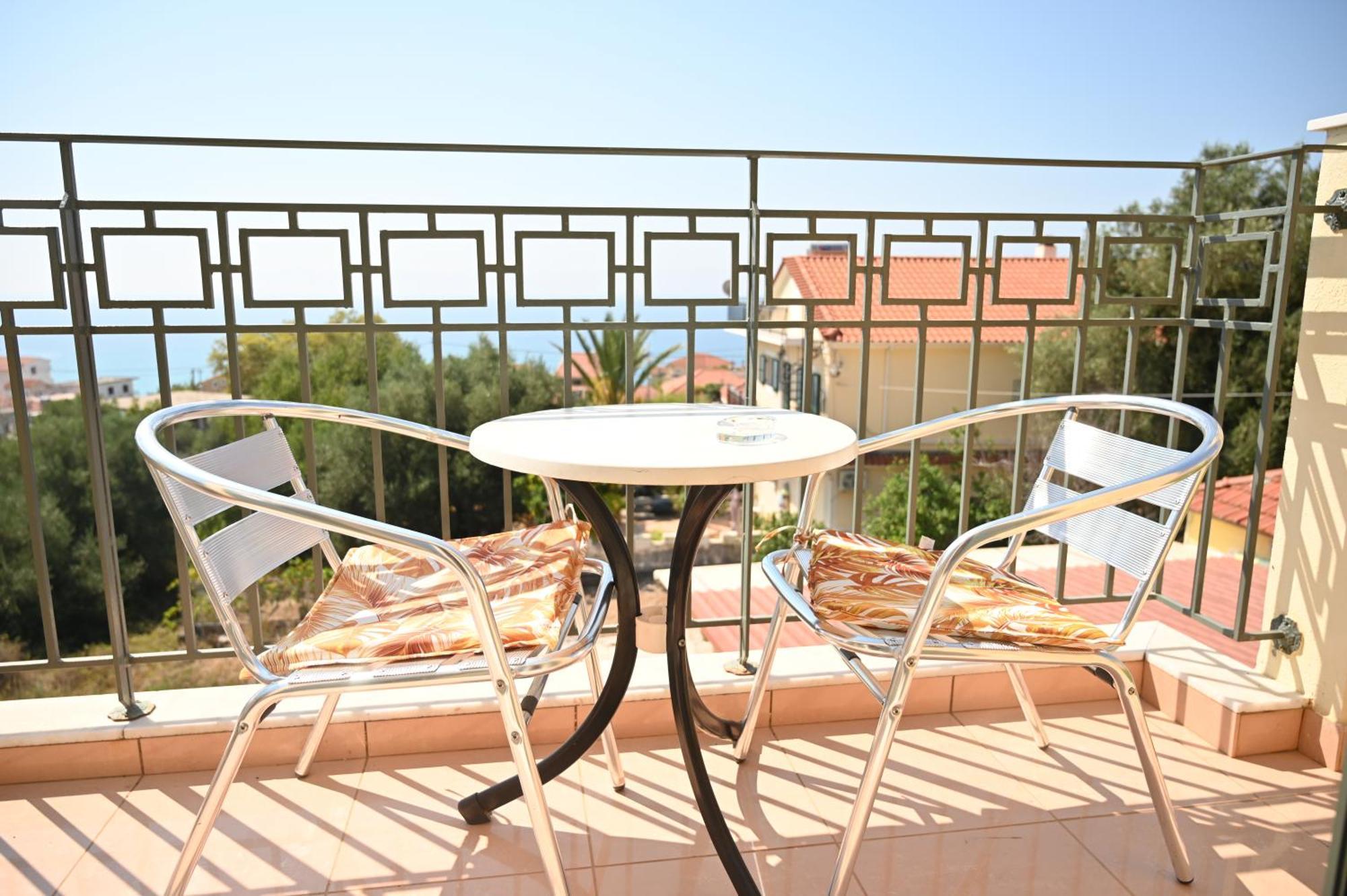 Liocharis Villas ลูร์ดฮาตา ภายนอก รูปภาพ