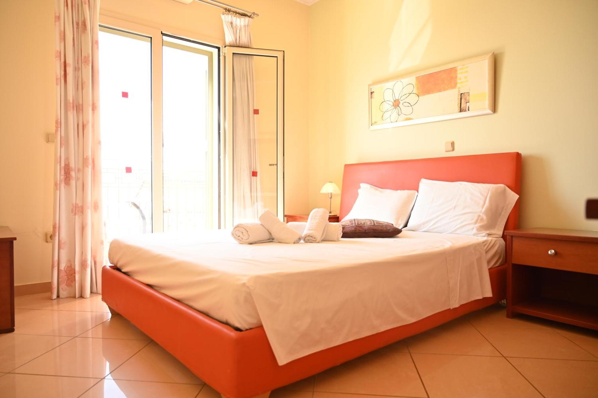 Liocharis Villas ลูร์ดฮาตา ภายนอก รูปภาพ